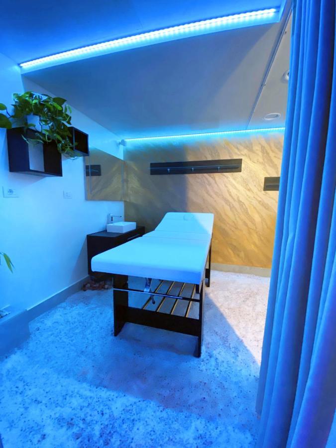 Hotel Villa Chiara Terracina Buitenkant foto